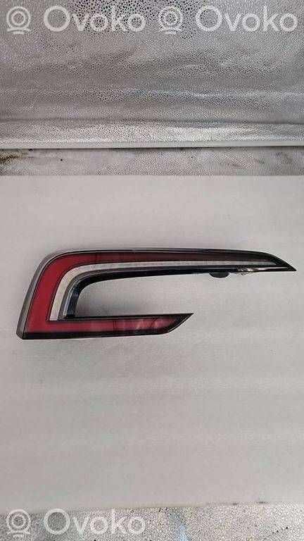 Tesla Model 3 Galinis žibintas kėbule 