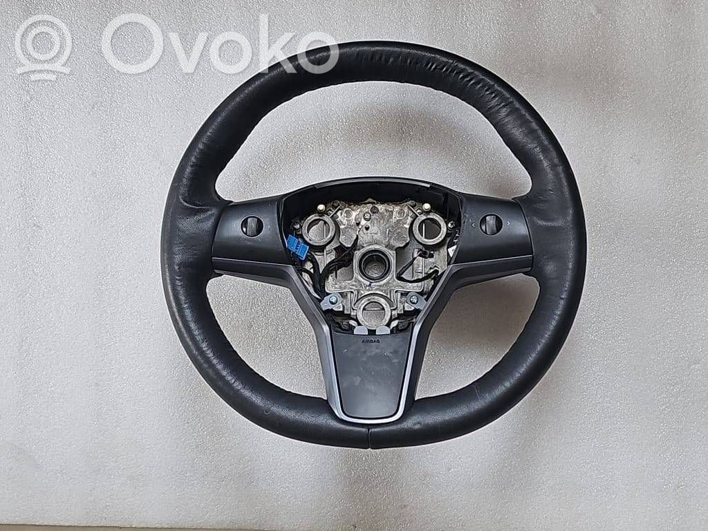 Tesla Model Y Volante 