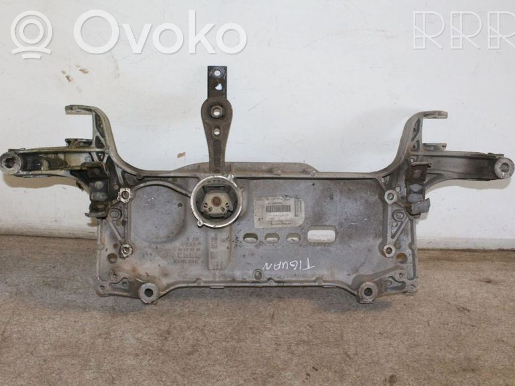 Volkswagen Tiguan Front subframe 