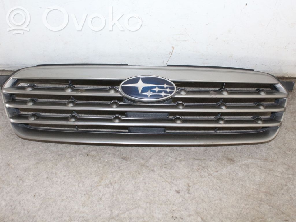Subaru Outback Etupuskurin ylempi jäähdytinsäleikkö 