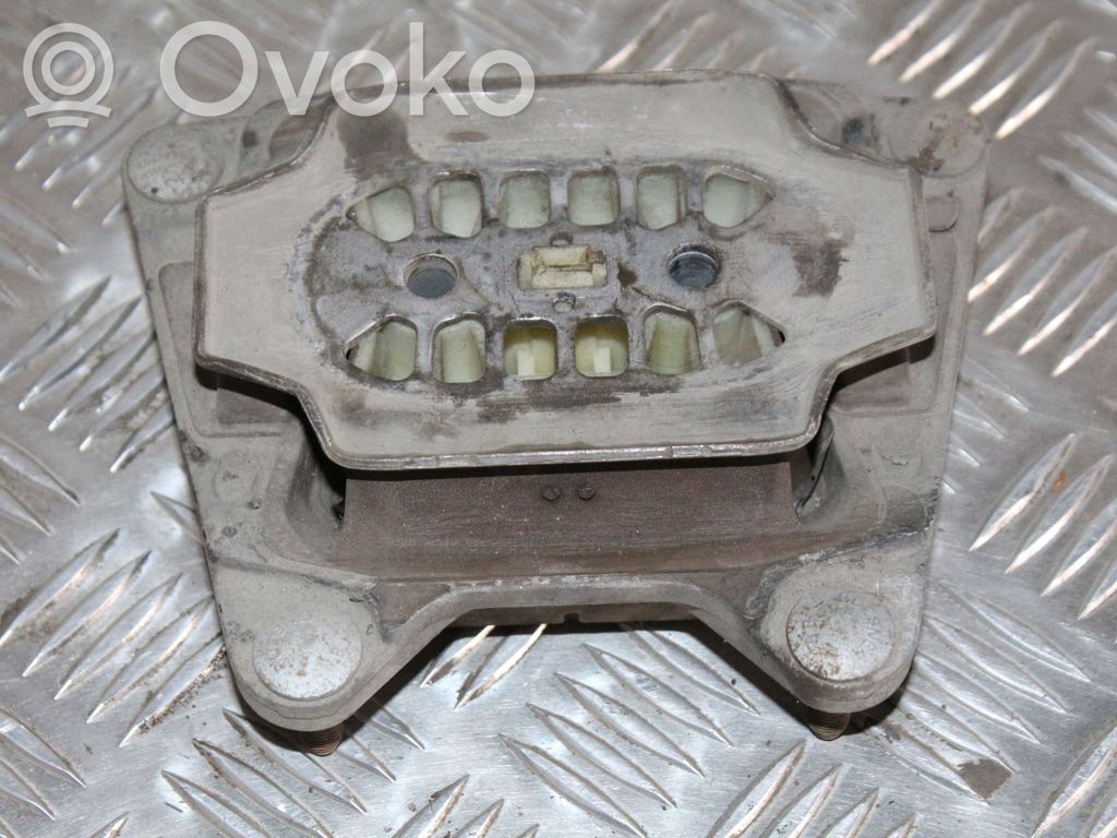 Audi A6 S6 C6 4F Gearbox mount 