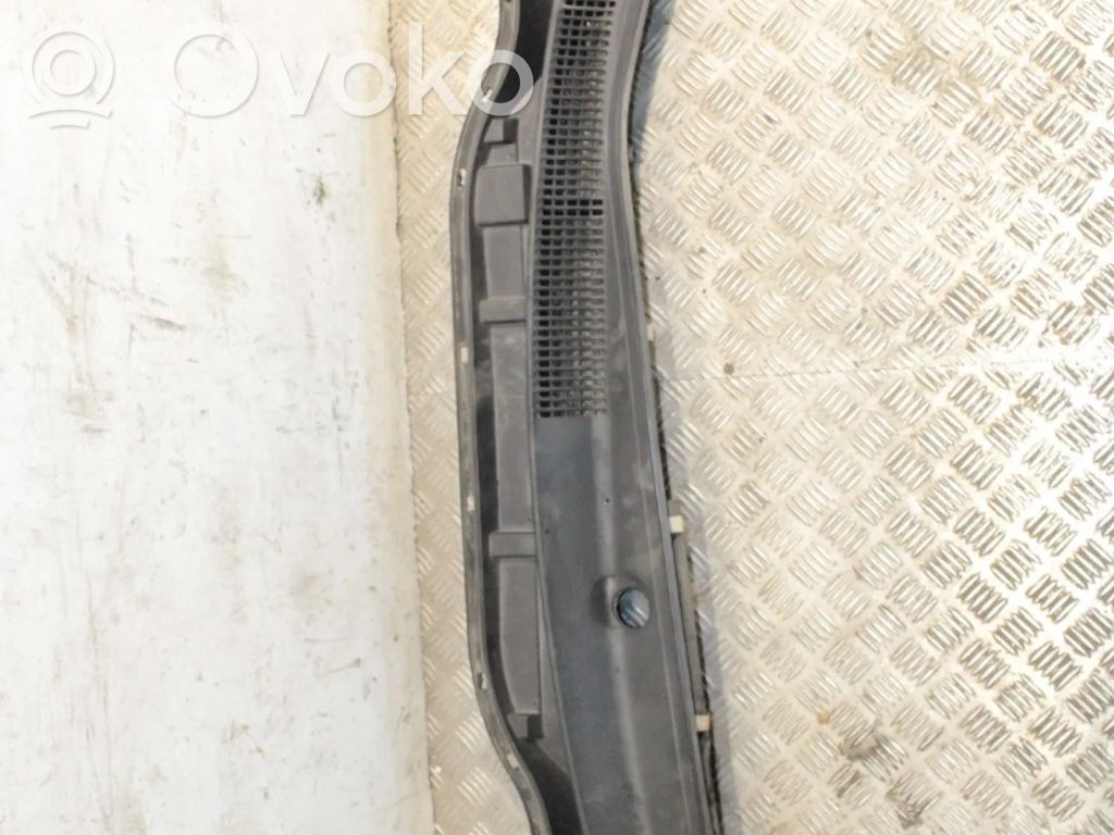 Toyota Auris E180 Pyyhinkoneiston lista 