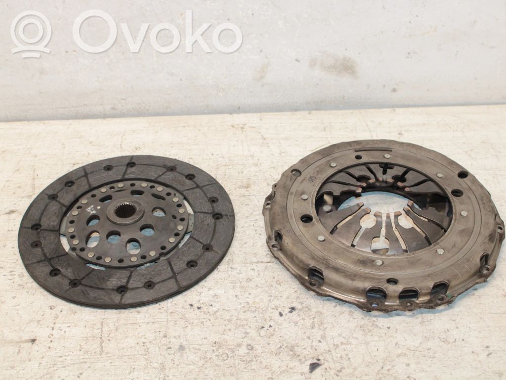 Volkswagen Golf IV Sankabos komplektas 