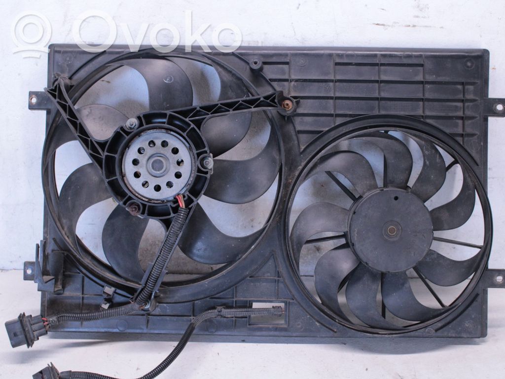 Volkswagen Polo IV 9N3 Elektryczny wentylator chłodnicy 