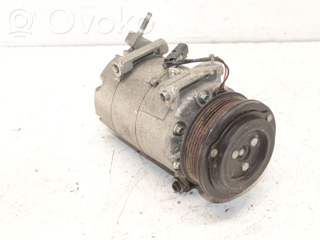 Ford Kuga II Ilmastointilaitteen kompressorin pumppu (A/C) 