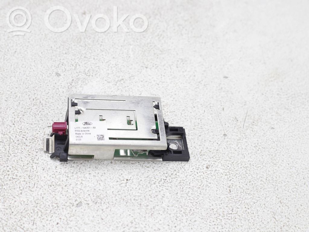 Ford Puma Antenos stiprintuvas 