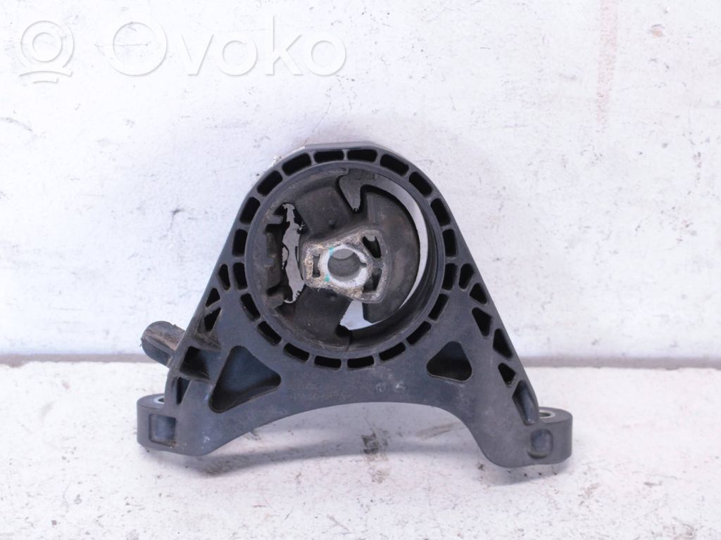 Chevrolet Malibu Engine mount bracket 