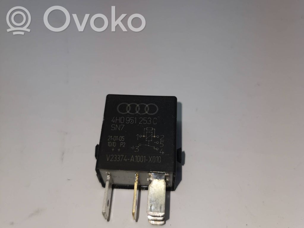 Volkswagen PASSAT B8 Otros relés 