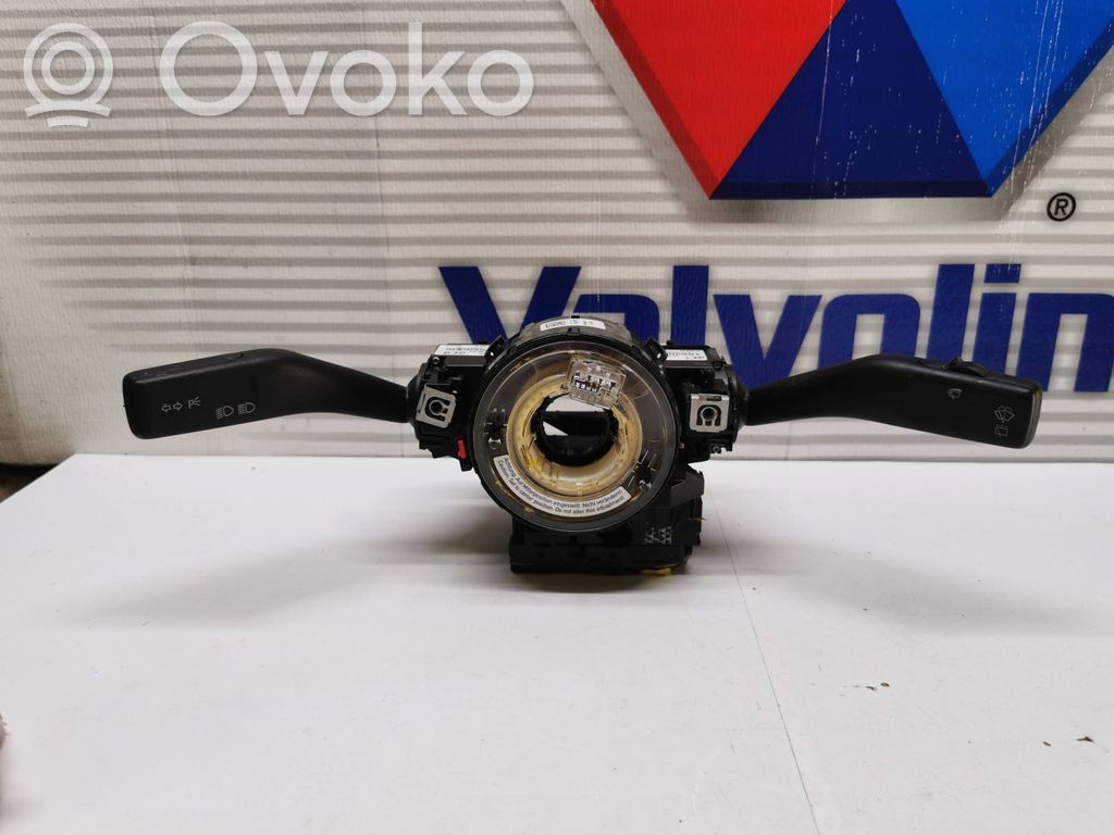 Volkswagen Golf V Leva/interruttore dell’indicatore di direzione e tergicristallo 