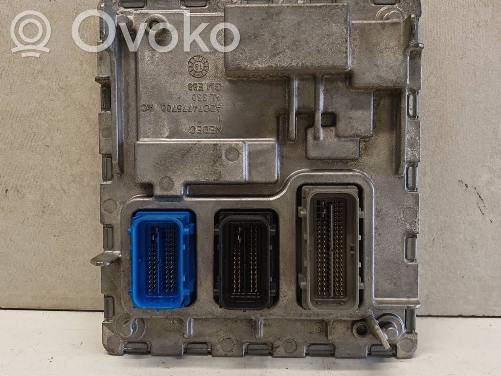 Opel Insignia B Engine control unit/module 