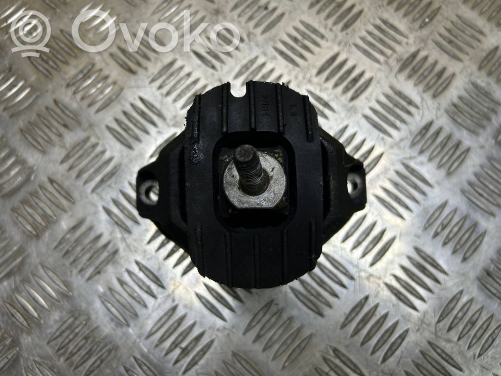 Dzinēja spilvens   6770726,586312J