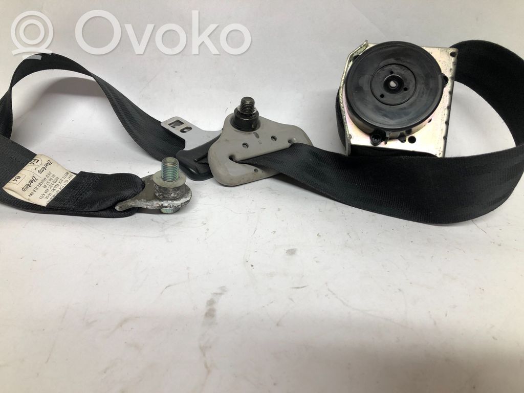 Mazda 3 I Front seatbelt 