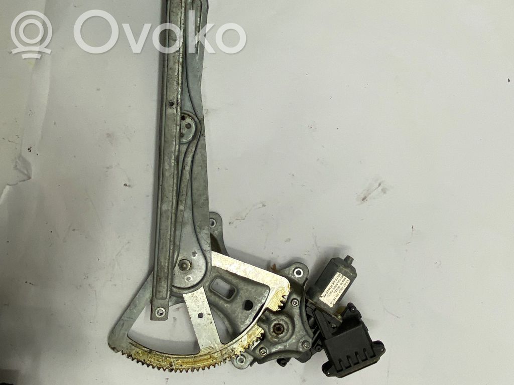 Toyota Corolla Verso AR10 Asa reguladora de la puerta trasera 