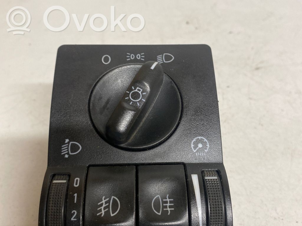 Opel Corsa C Hazard light switch 