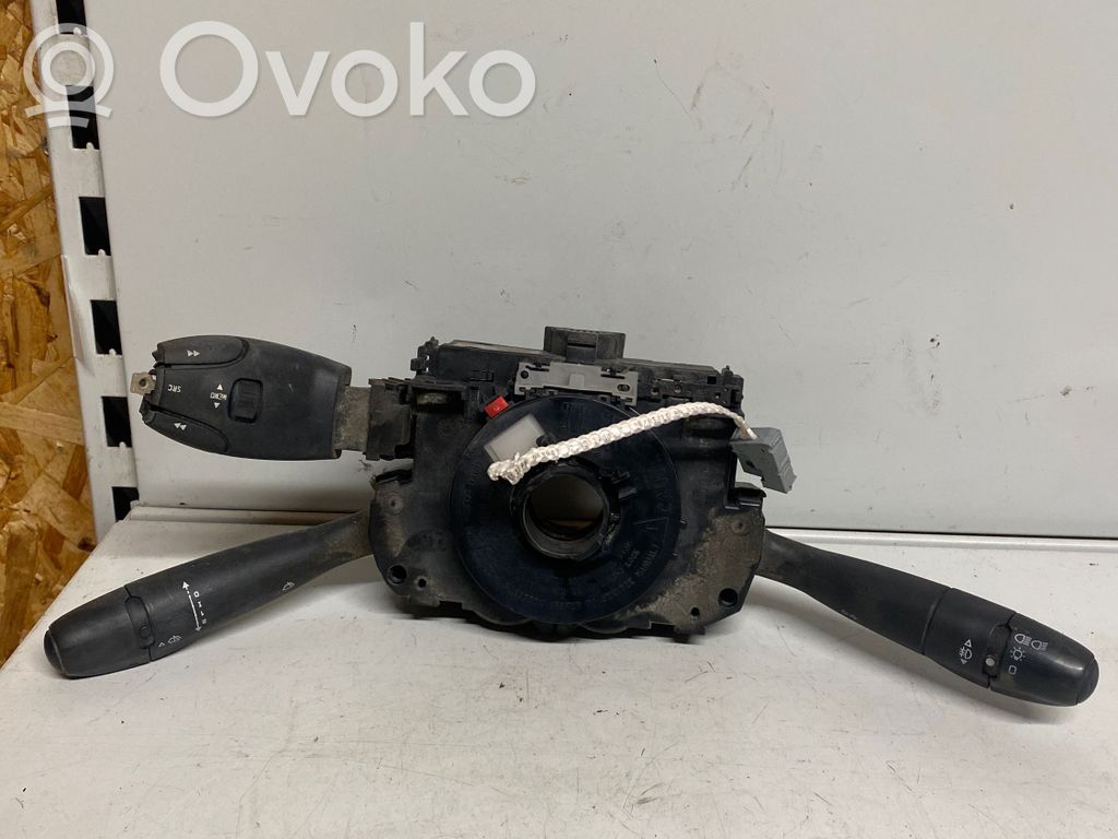 Peugeot 308 Wiper turn signal indicator stalk/switch 