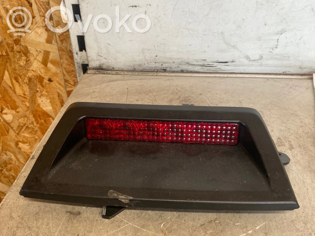 Chrysler 300 - 300C Papildomas stop žibintas 