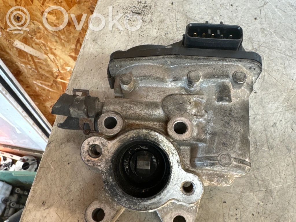 Nissan Navara D40 EGR valve 
