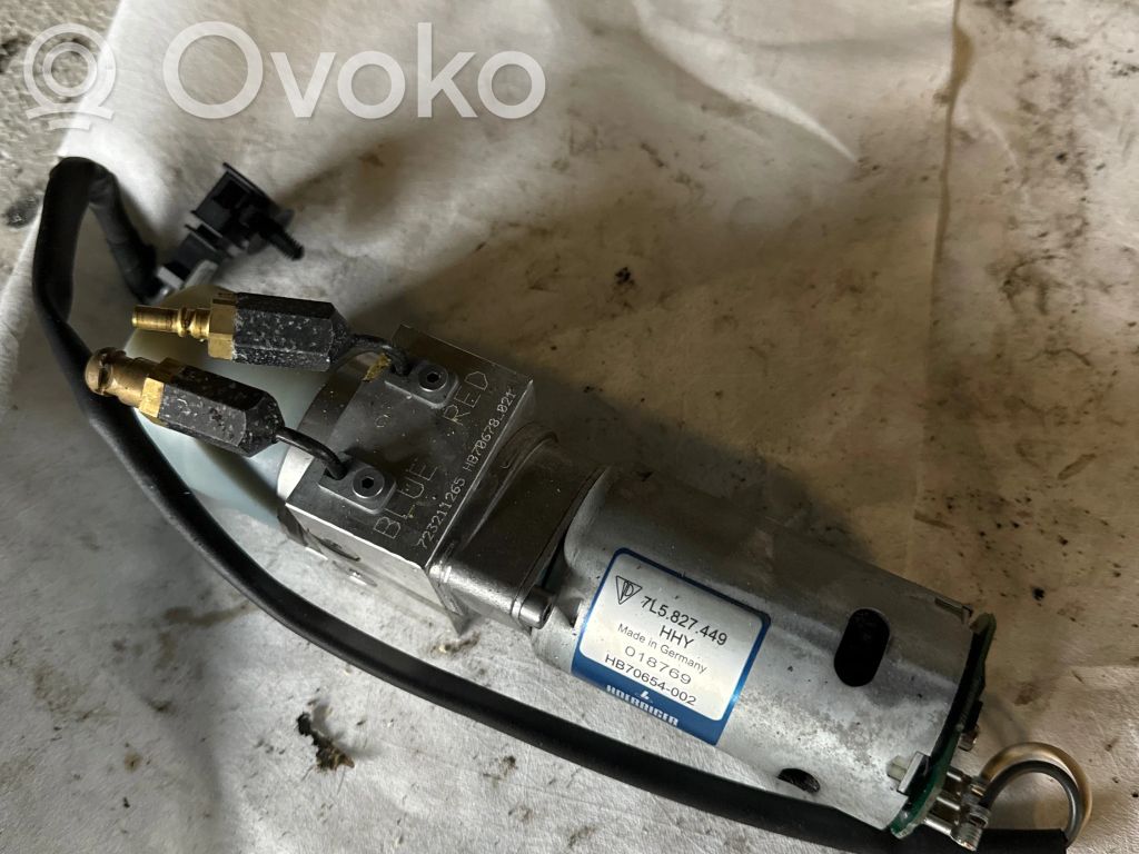 Porsche Cayenne (9PA) Silniczek pompy hydraulicznej klapy tylnej bagażnika 