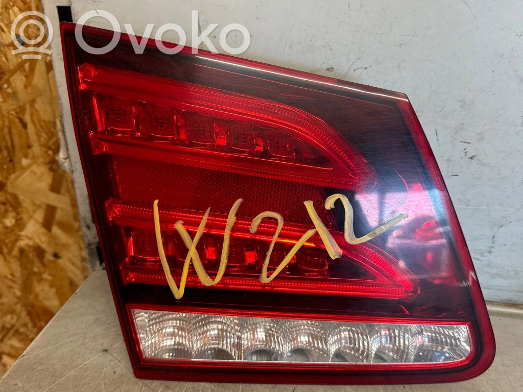 Mercedes-Benz E W212 Lampă spate în capacul portbagajului 