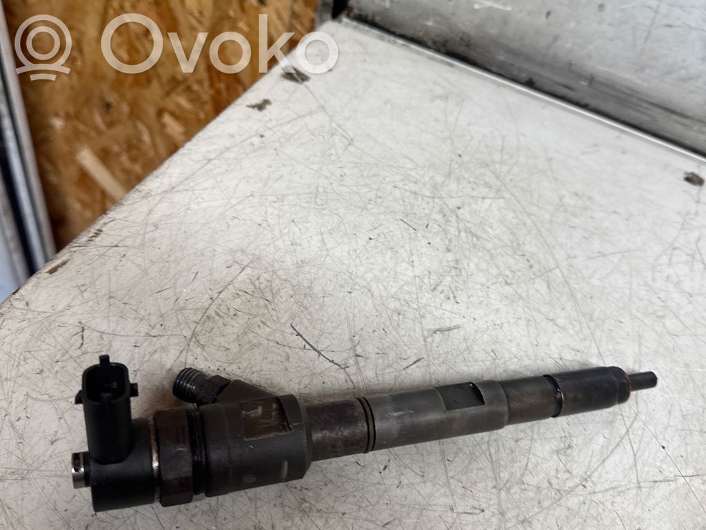 Inyector de combustible   0445110275