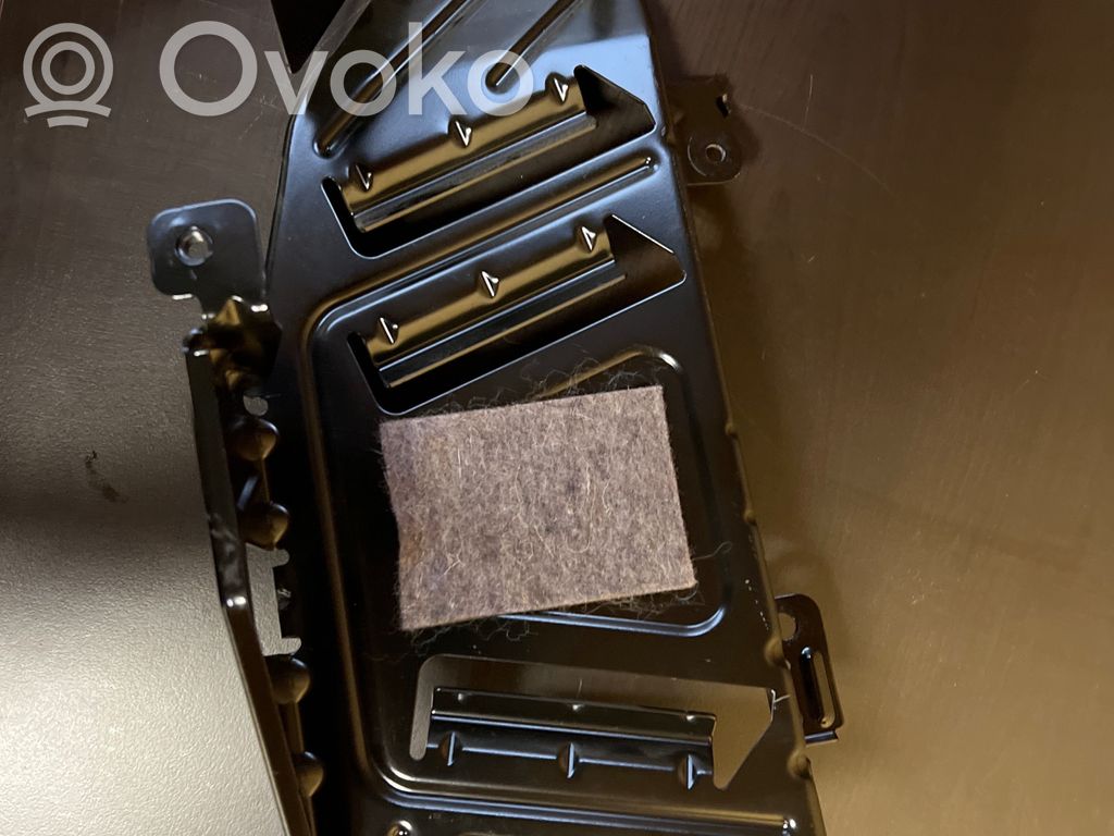 Holder (bracket)   9112580,DC012211,16982610
