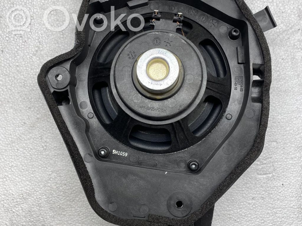 BMW i3 Altavoz subwoofer 