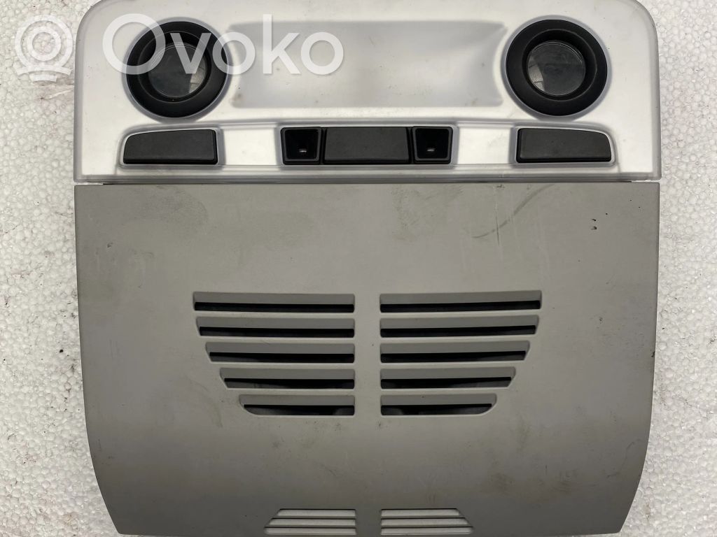 Etuistuimen valo   914967101