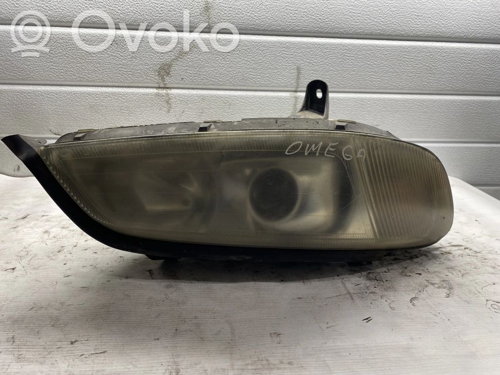 Opel Omega B1 Scheinwerfer 