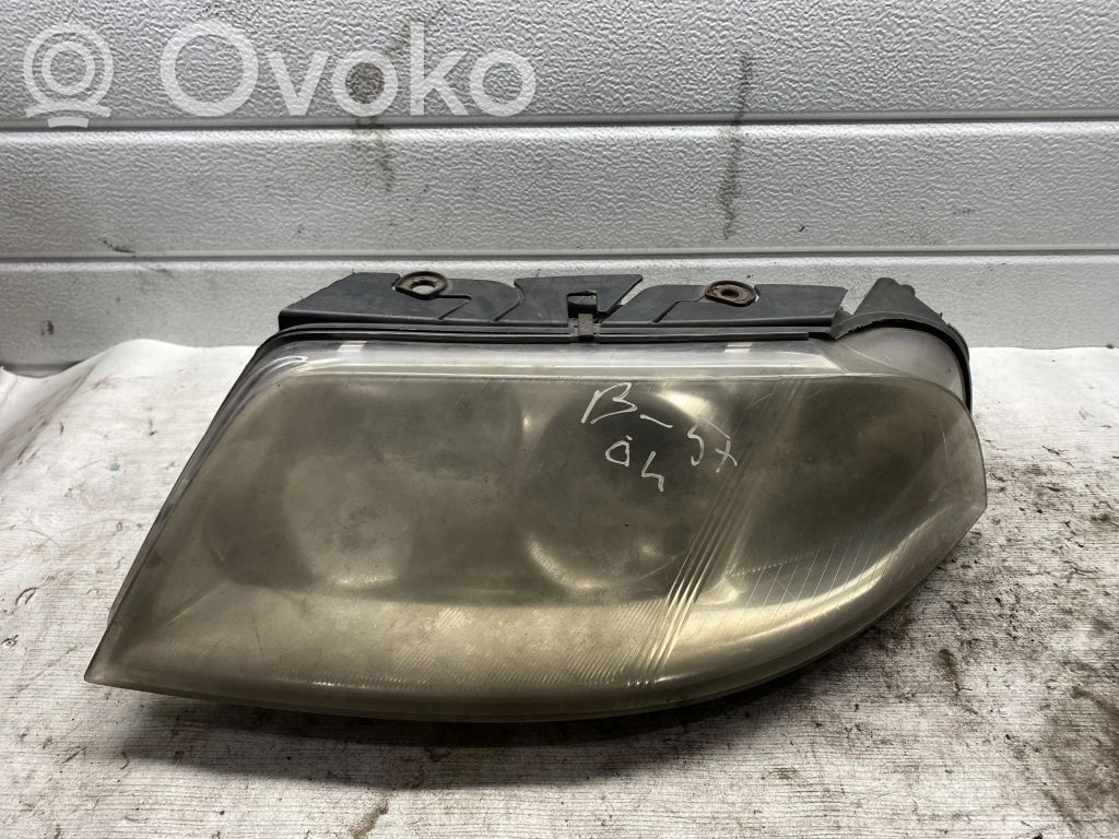 Volkswagen PASSAT B5 Headlight/headlamp 