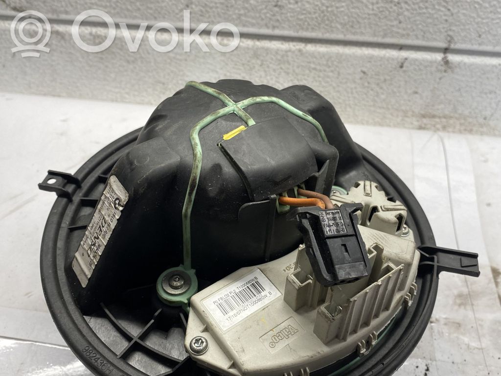 BMW 3 E90 E91 Salono oro mazgo komplektas 