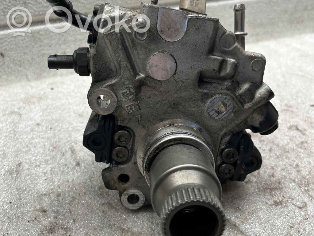 Mercedes-Benz C W205 Fuel injection high pressure pump 