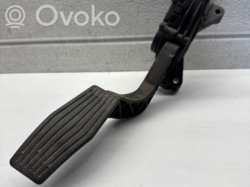 KIA Cerato Accelerator throttle pedal 