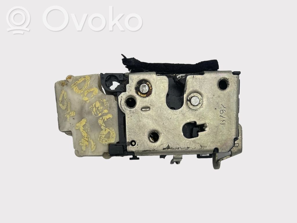 Fiat Doblo Zamek drzwi przednich 