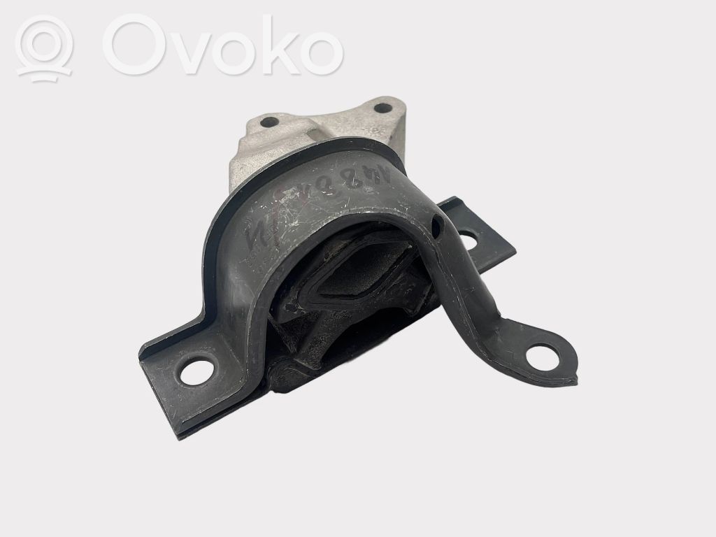 Lancia Ypsilon Engine mount bracket 