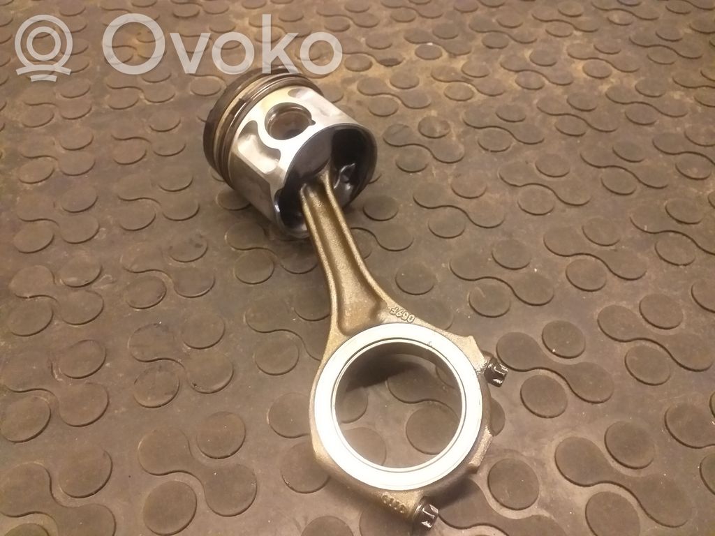 Audi A4 S4 B6 8E 8H Piston with connecting rod 