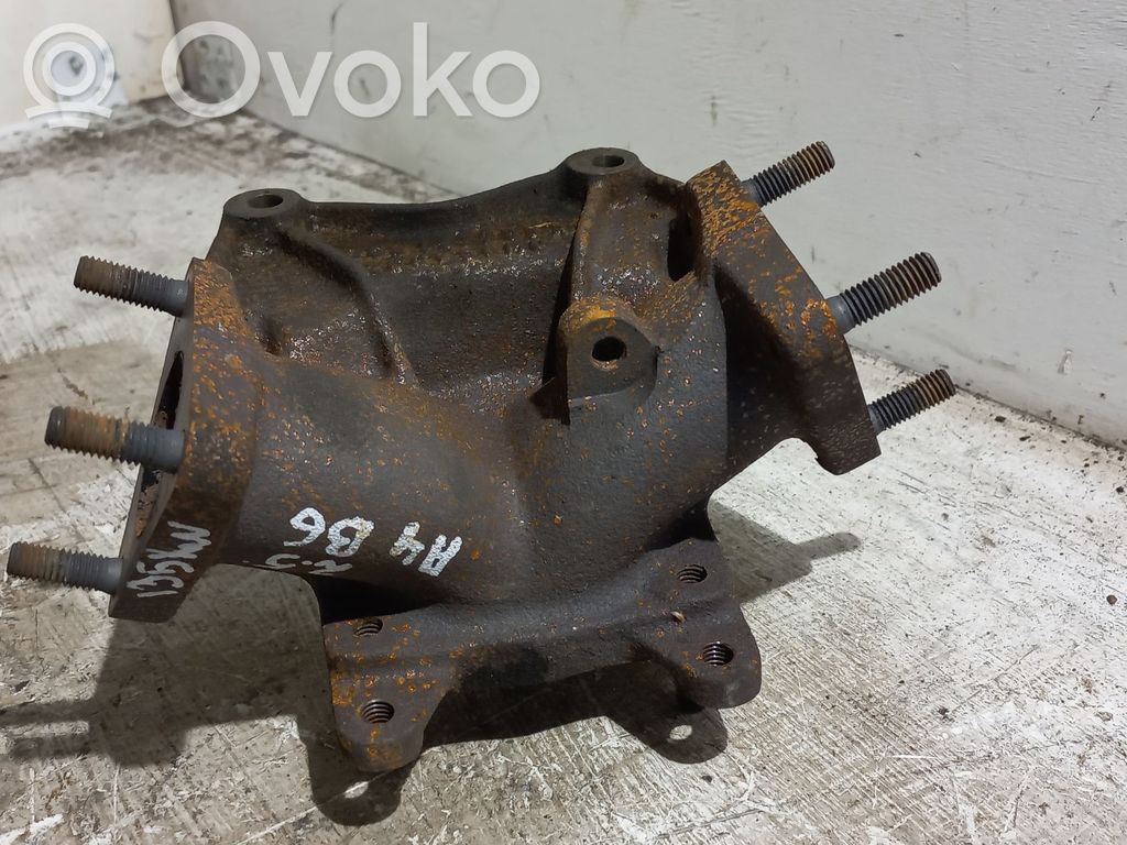 Audi A4 S4 B6 8E 8H Другая деталь (детали) коллектора выброса 