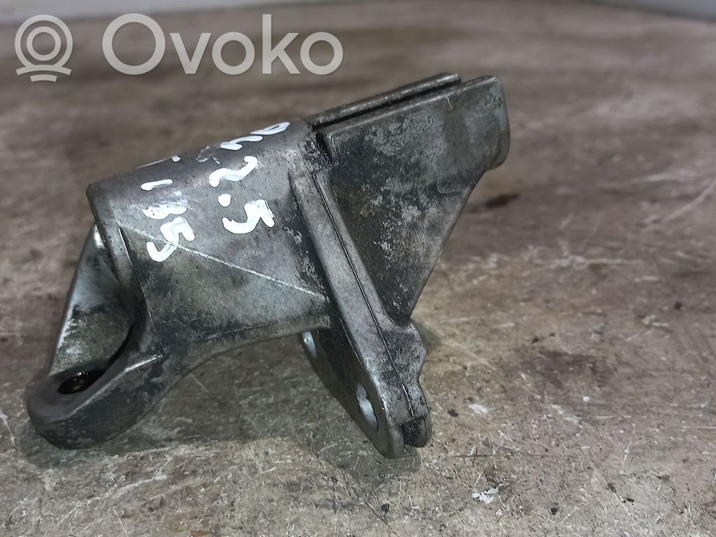 Audi A4 S4 B6 8E 8H Generator/alternator bracket 