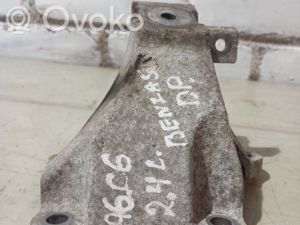 Audi A6 S6 C6 4F Engine mounting bracket 