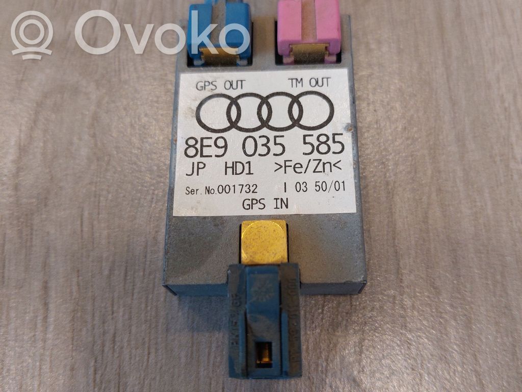 Audi A4 S4 B6 8E 8H Pystyantennivahvistin 