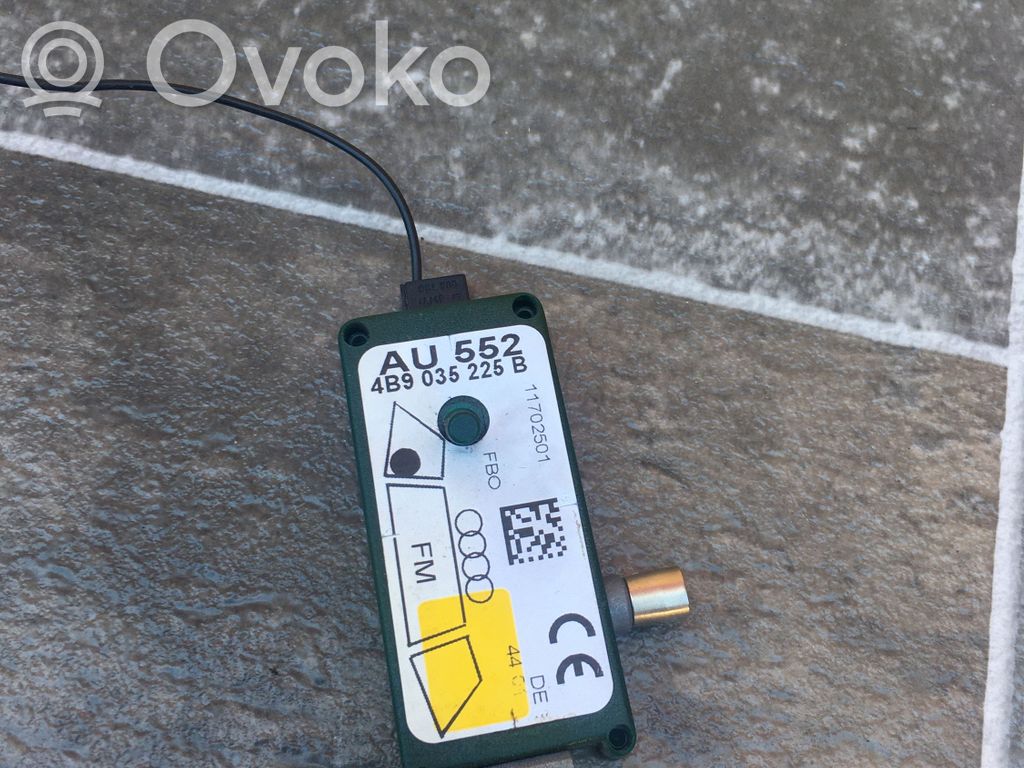 Audi A6 S6 C5 4B Antenos stiprintuvas 