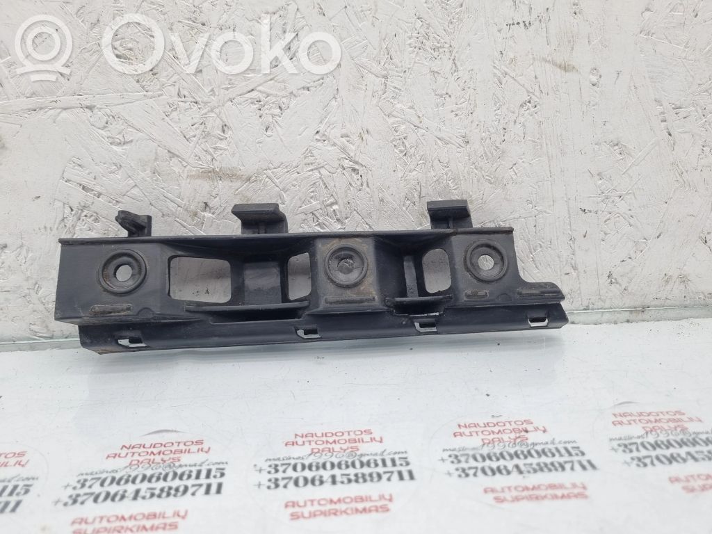 Volkswagen PASSAT B6 Uchwyt / Mocowanie zderzaka przedniego 