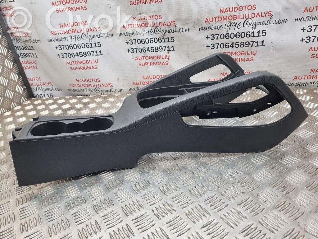 Volkswagen Jetta V Center console 