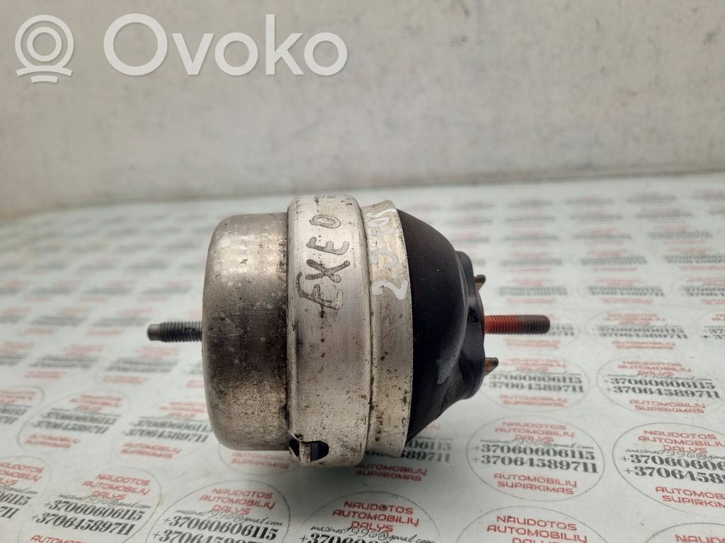 Seat Exeo (3R) Engine mount bracket 
