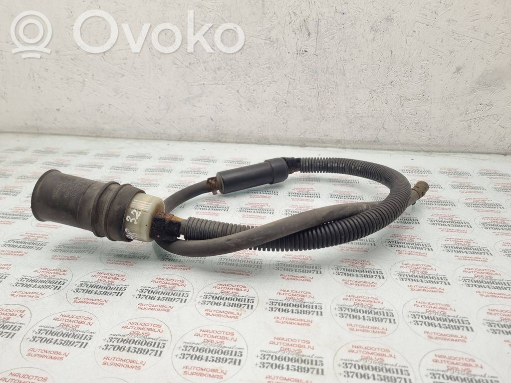 Audi A8 S8 D3 4E Kompressorin ilmanoton letku 
