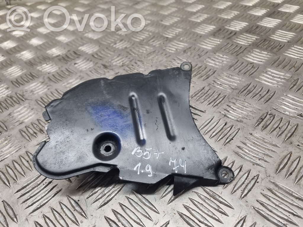 Volkswagen PASSAT B5.5 Cache carter courroie de distribution 