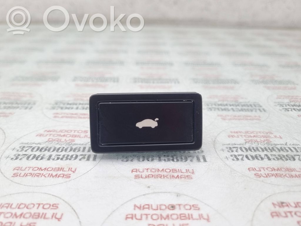 Audi Q7 4L Tailgate/boot open switch button 