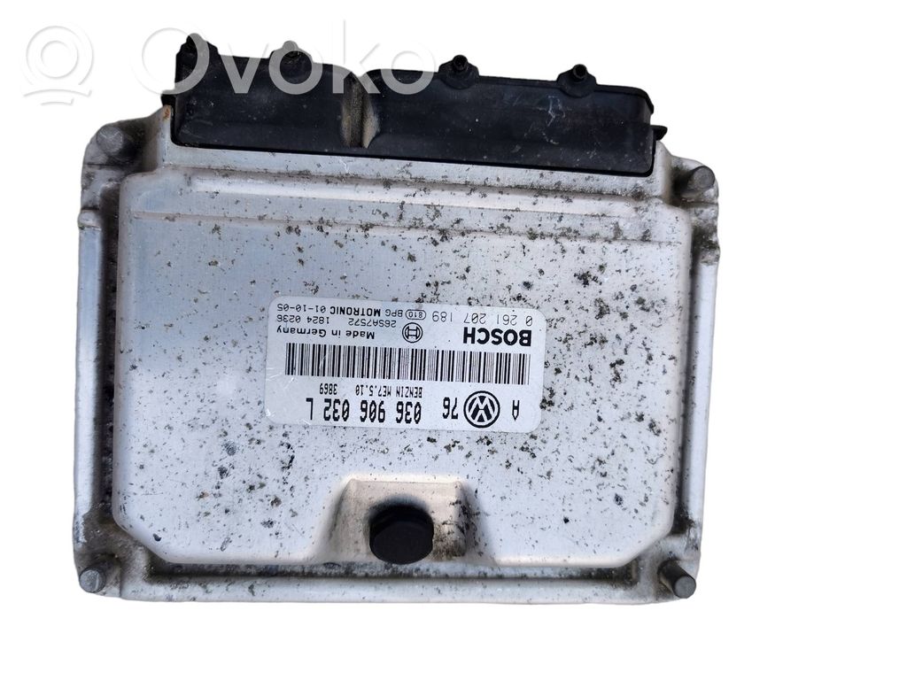 Volkswagen Golf IV Engine control unit/module 