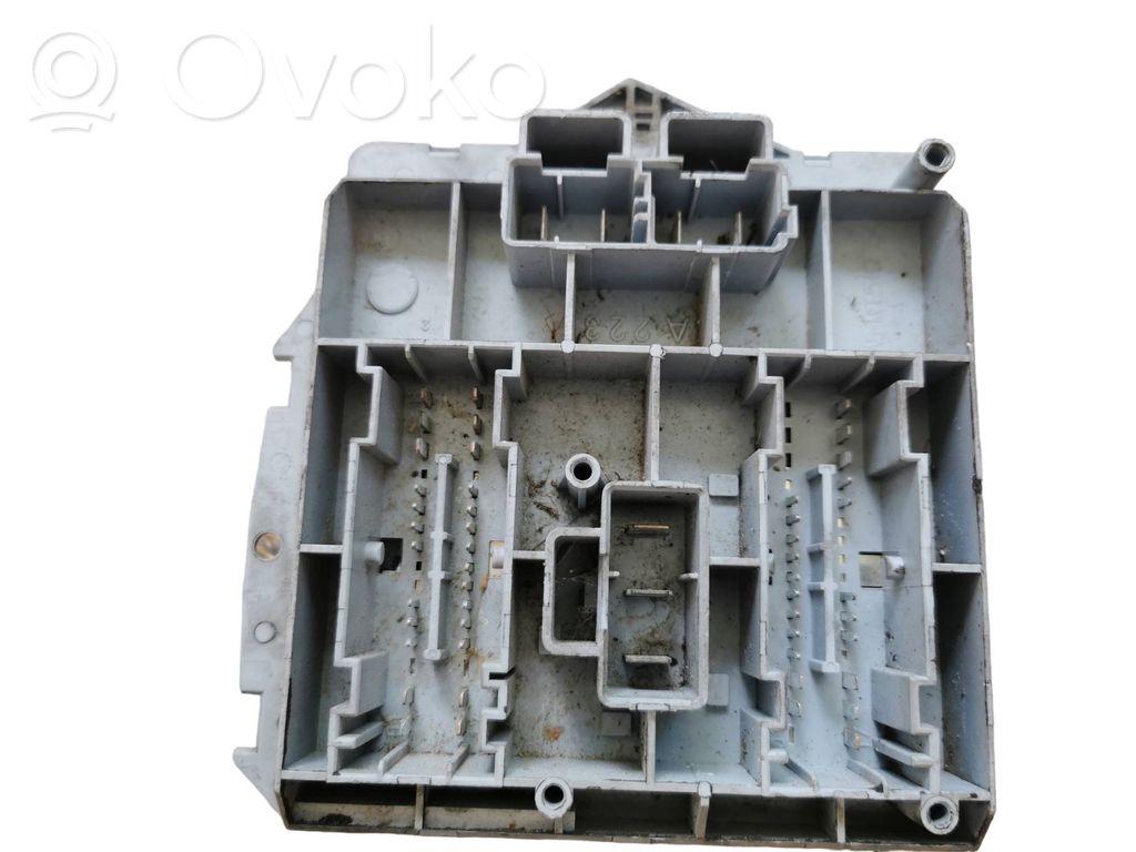 Alfa Romeo 147 Fuse module 