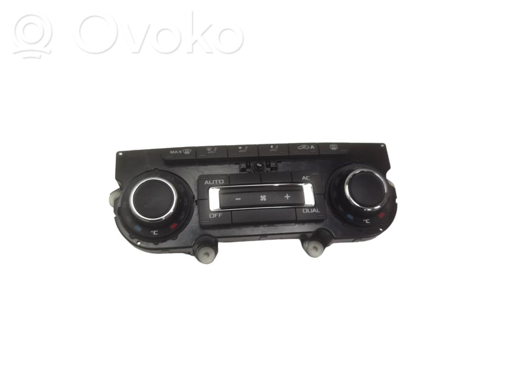 Skoda Octavia Mk2 (1Z) Climate control unit 