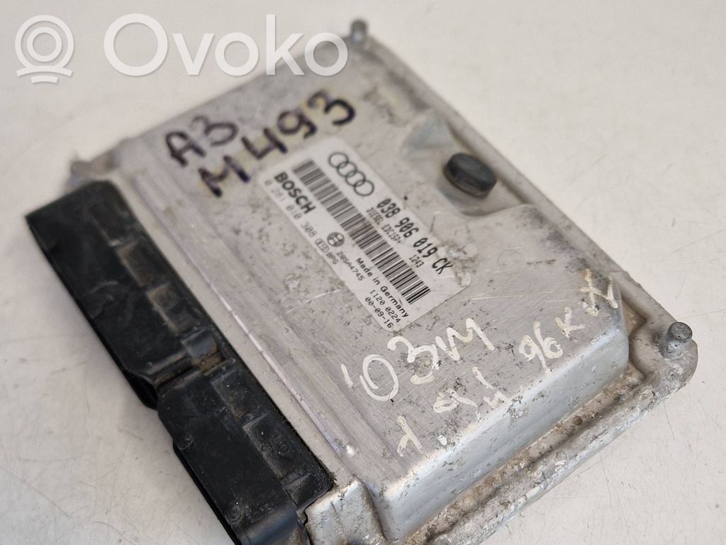 Engine control unit/module   038906019CK,28SA4745,0281010308
